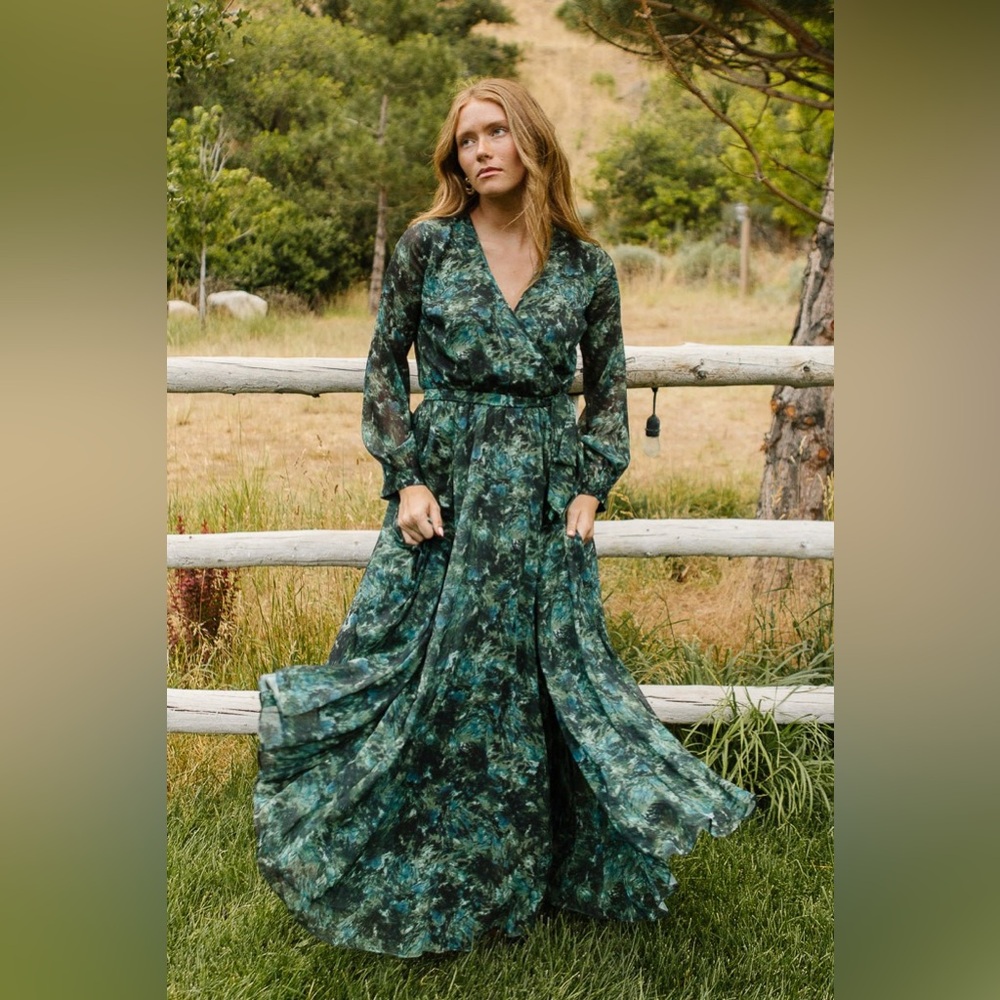 Ivy City Laney Green Watercolor Tiered Bishop Sleeve Maxi Sundress Size XXS